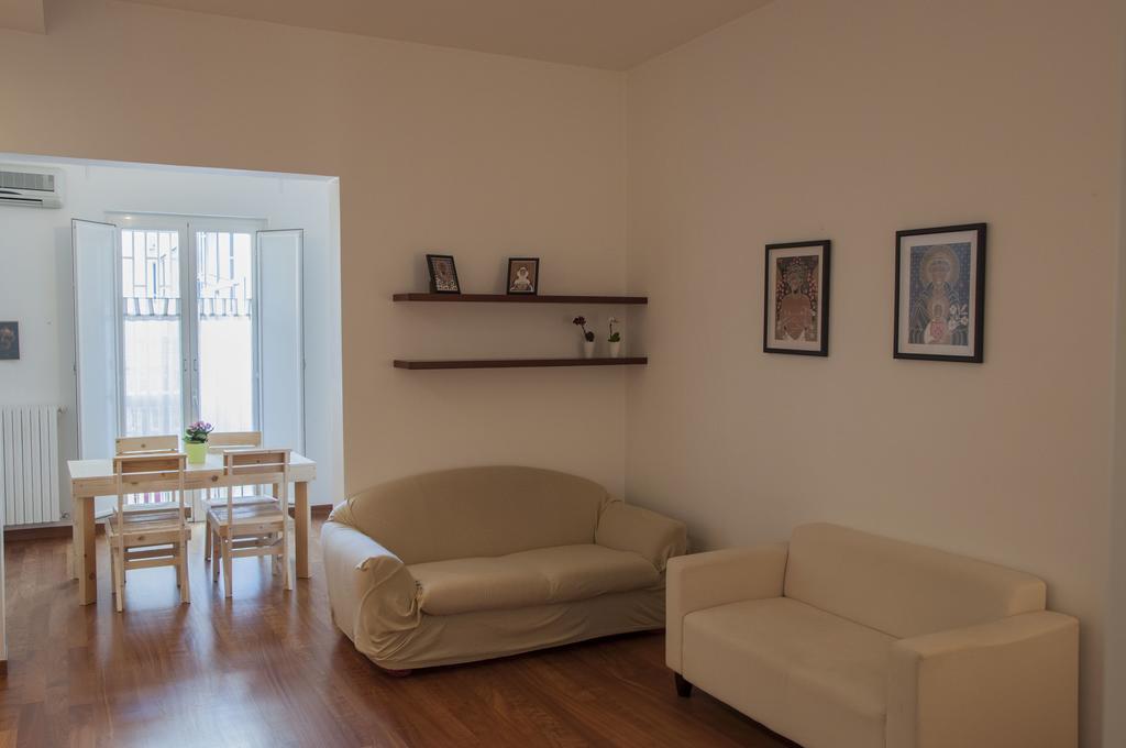 Manzoni House Apartment Bari Luaran gambar