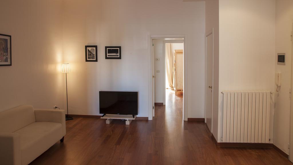 Manzoni House Apartment Bari Luaran gambar